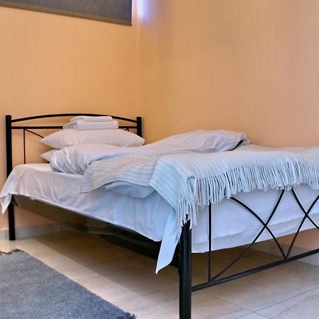 Апартаменты Aroma Rent House 2 Митилини Экстерьер фото