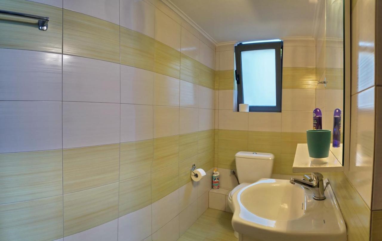 Апартаменты Aroma Rent House 2 Митилини Экстерьер фото